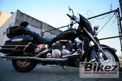 2005 Yamaha Royal Star Midnight Venture 1300 photo